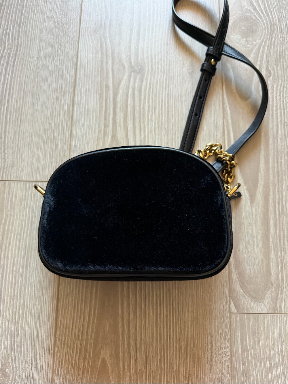 Tory Burch Kira Embroidered Velvet Camera Bag White Sequin Floral Embroidery - Picture 6 of 7